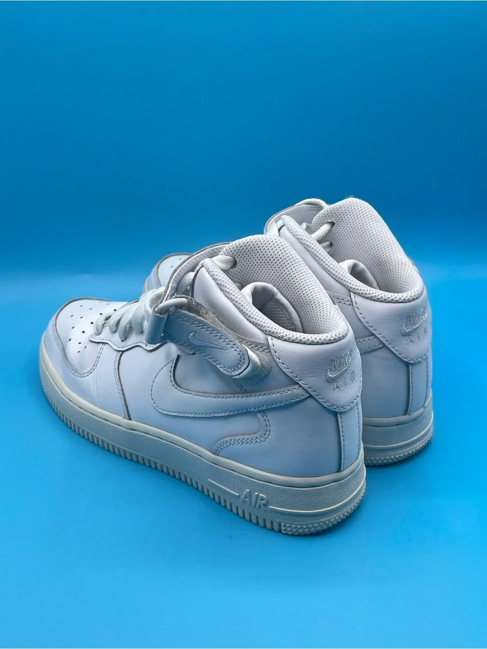 Nike Air Force 1 White High Top